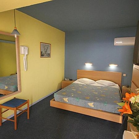 Phaedra Hotel Rhodes City Extérieur photo